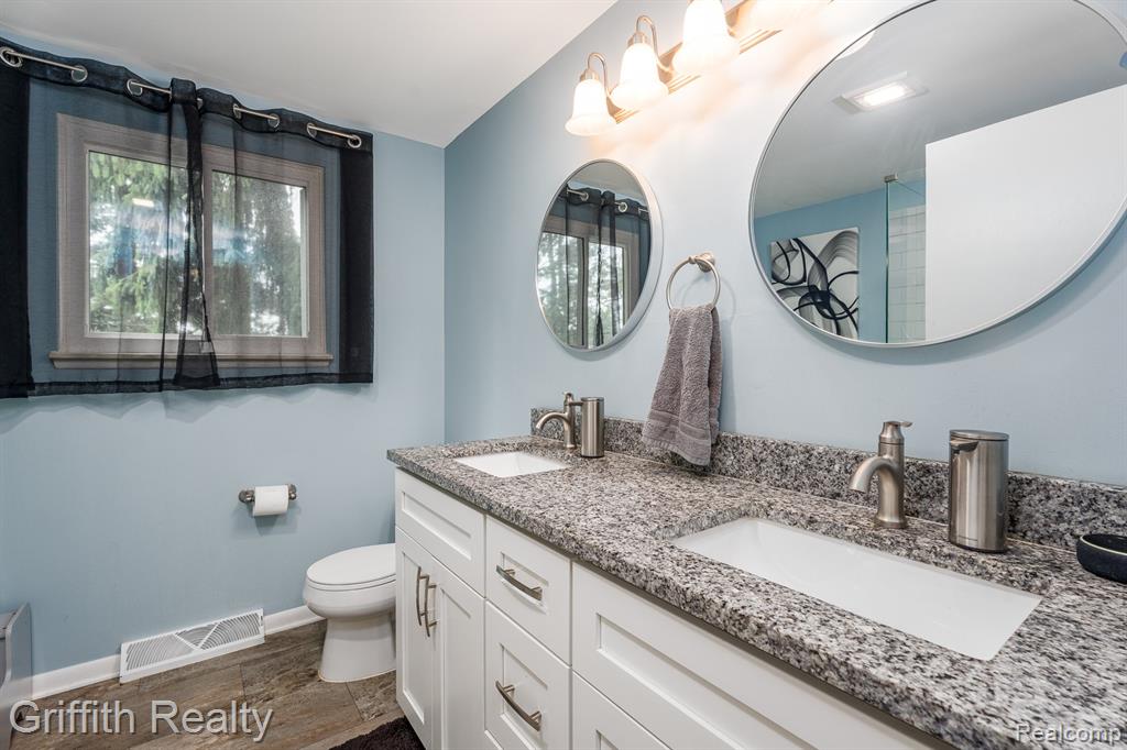 13557 Dunham Road, Hartland, MI 48353 — Photo 14