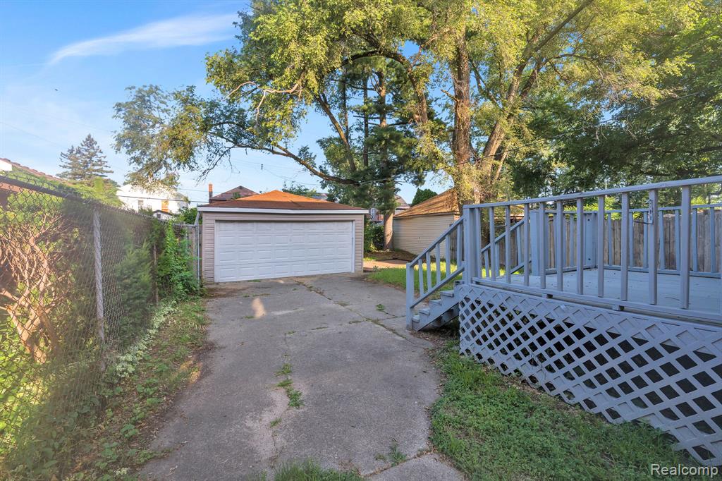18961 Pennington Drive, Detroit, MI 48221 — Photo 34