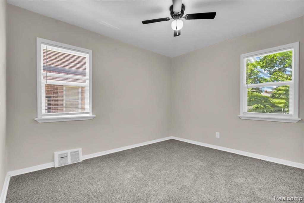 10013 Warwick Street, Detroit, MI 48228 — Photo 14