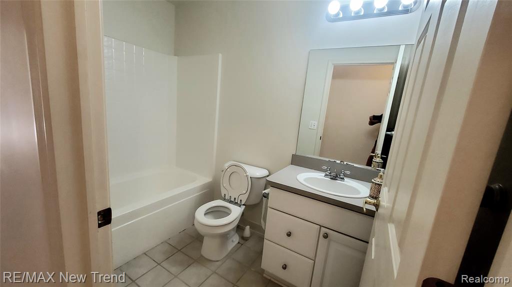 28280 Carlton Way Drive, Novi, MI 48377 — Photo 13