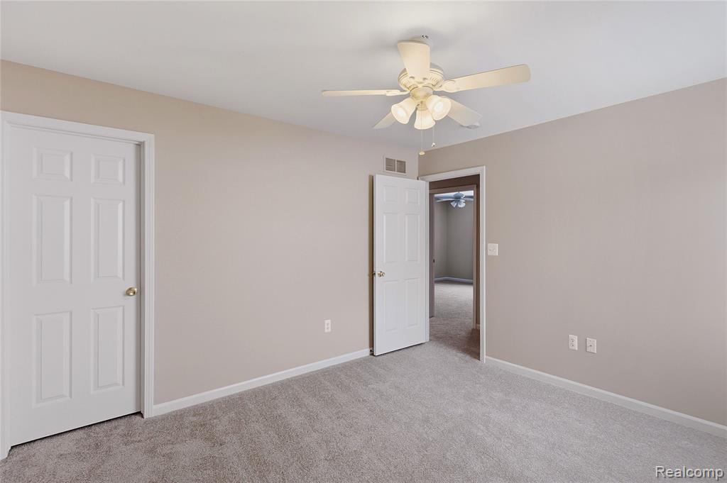 46448 Leanna Drive, Macomb, MI 48044 — Photo 29