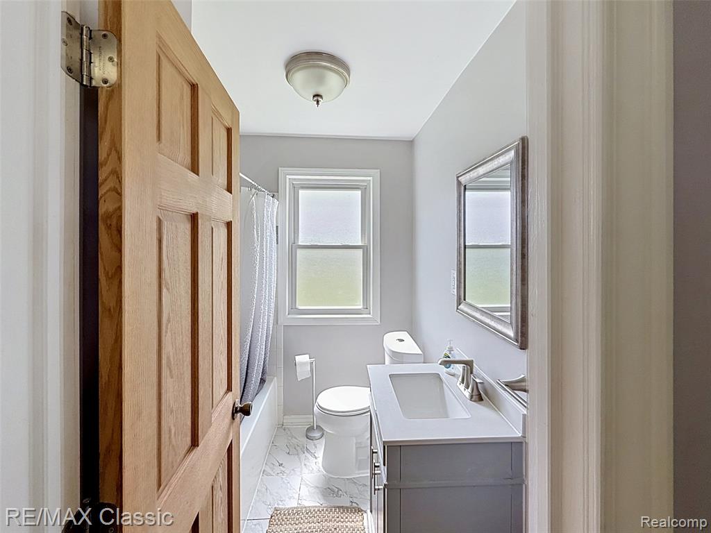 28455 Birchlawn Street, Garden City, MI — Photo 16