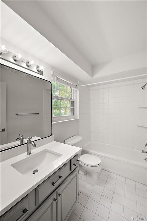 1000 Trailwood Path, Bloomfield Hills, MI 48301 — Photo 32