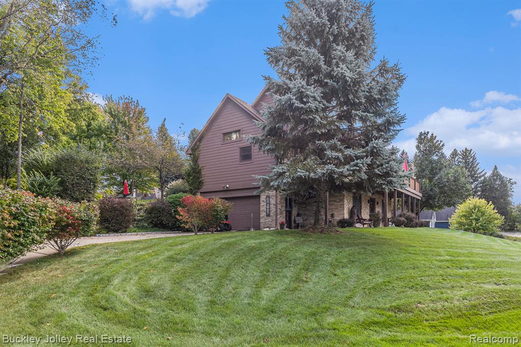 928 WESTWIND SHORE Drive, Howell, MI 48843 — Photo 25