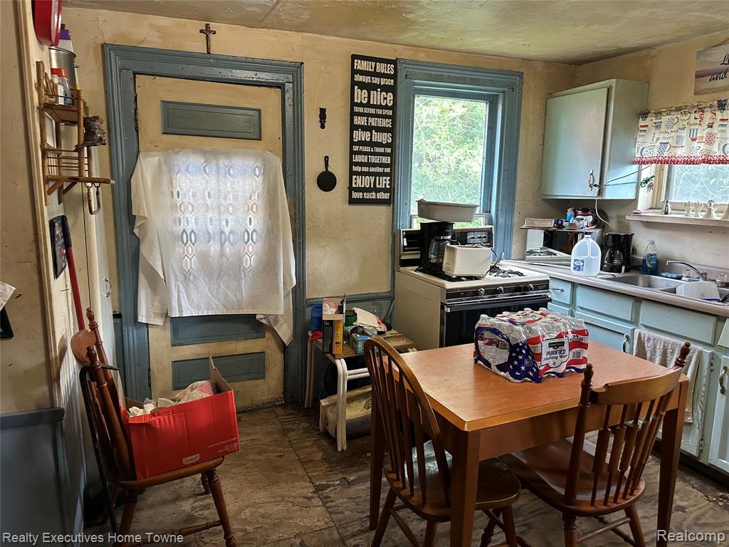717 Superior Street, Port Huron, MI 48060 — Photo 5
