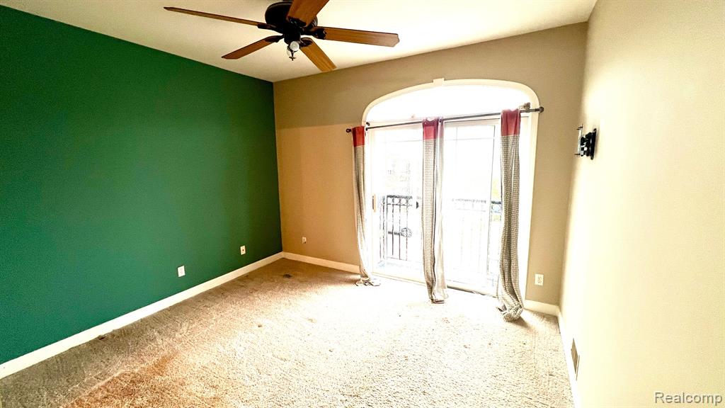 283 S ZEEB Road, 209, Ann Arbor, MI 48103 — Photo 9