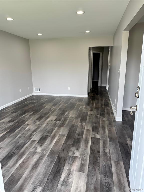 5602 MADISON Street, Dearborn Heights, MI 48125 — Photo 12