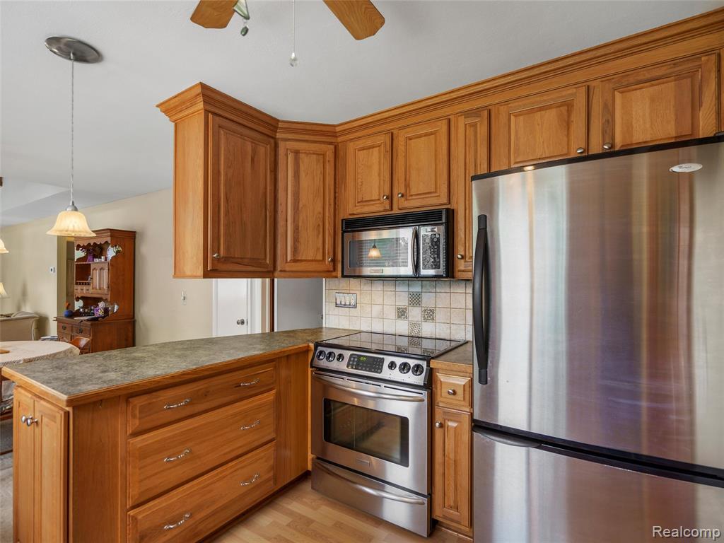 628 Riverside Drive, Linden, MI 48451 — Photo 8