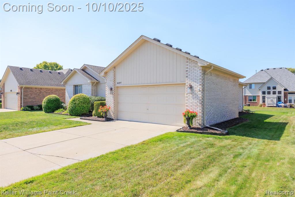46297 Creekside Boulevard, Macomb, MI 48044 — Photo 2