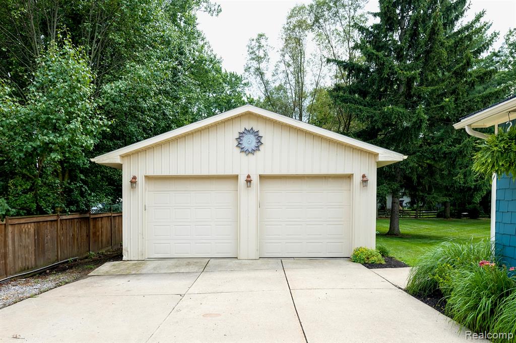 610 E Church Street, Williamston, MI 48895 — Photo 4