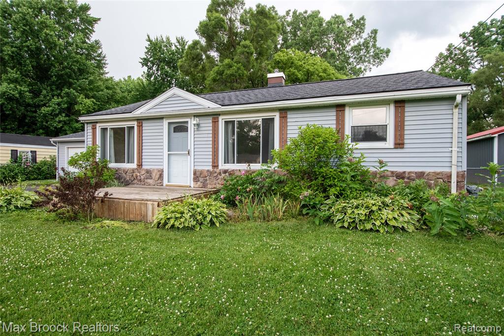 6479 Webb Drive, Flint, MI 48506 — Photo 3