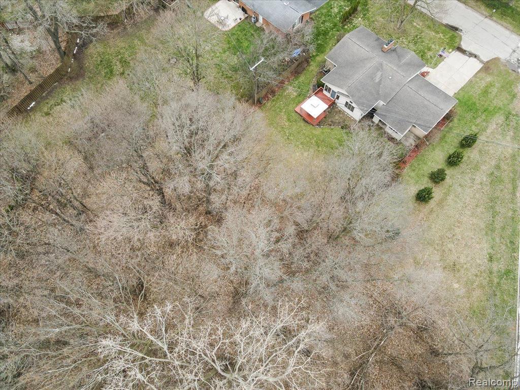 55 MINNETONKA Drive, Oxford, MI 48371 — Photo 2
