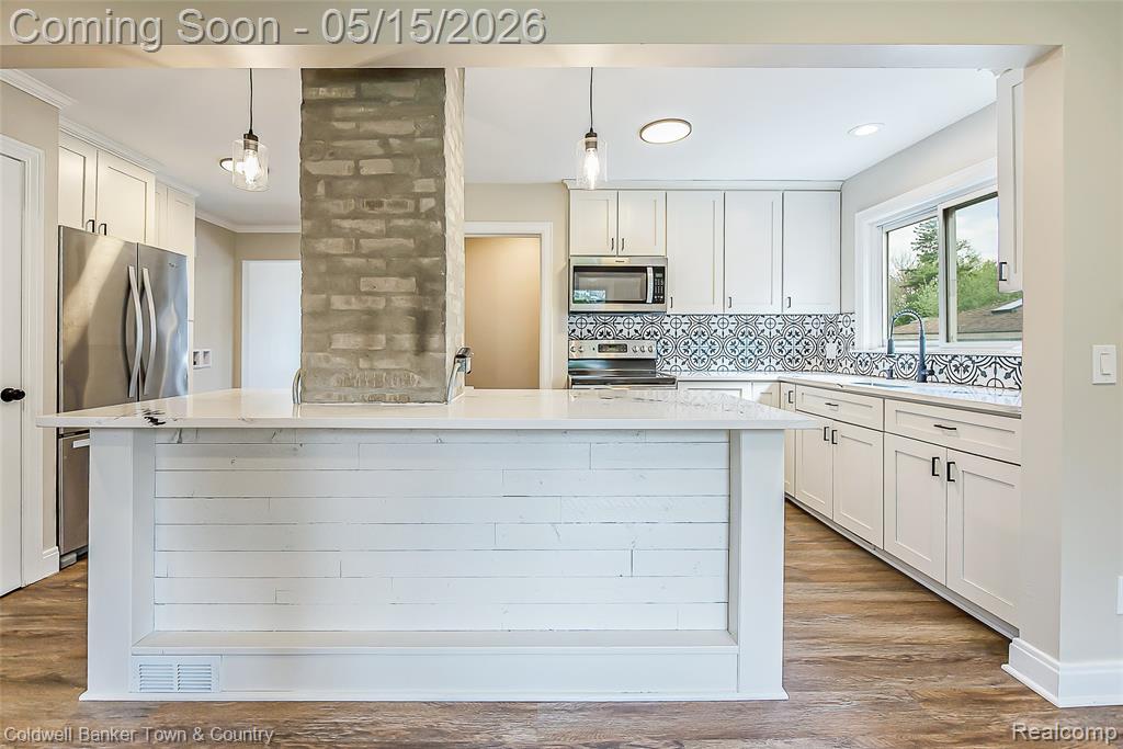 55901 Pontiac Trail Court, New Hudson, MI 48165 — Photo 5