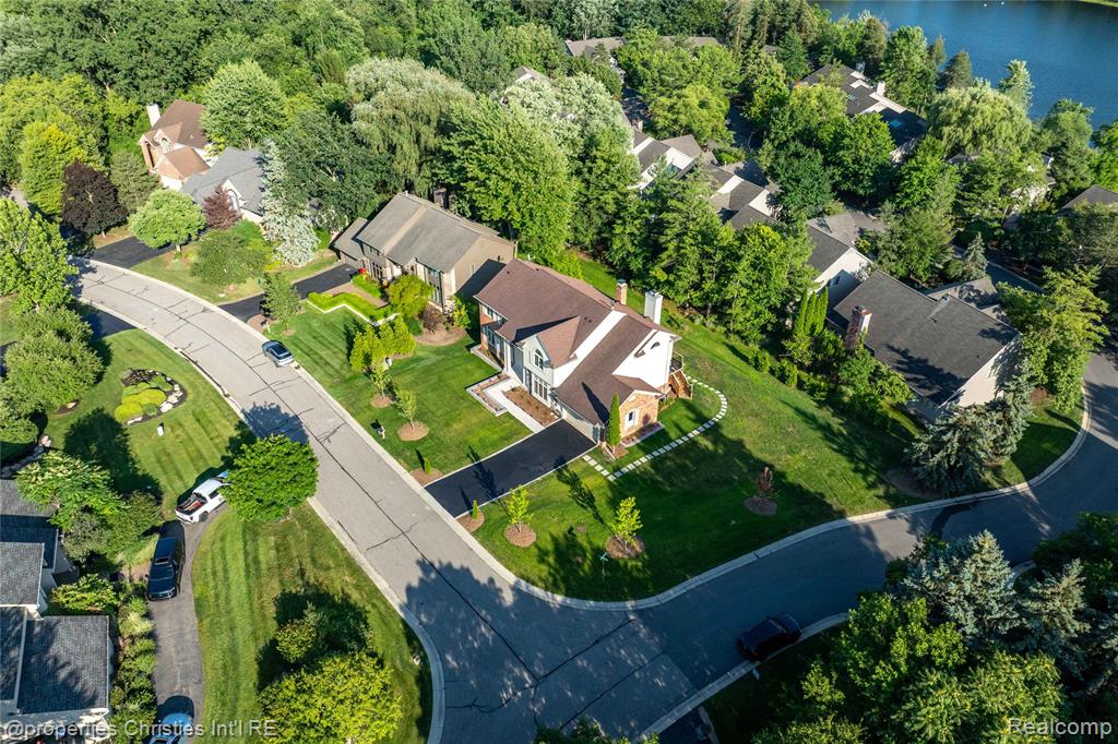4802 Panorama Circle, West Bloomfield, MI 48323 — Photo 44