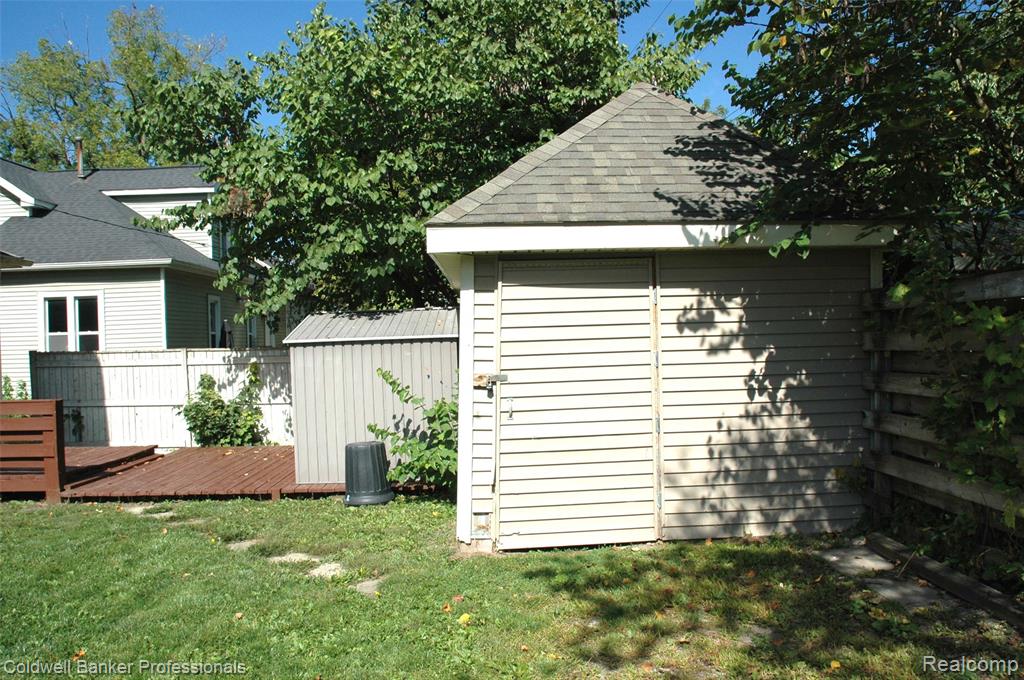 706 N Main Street, Lapeer, MI 48446 — Photo 27