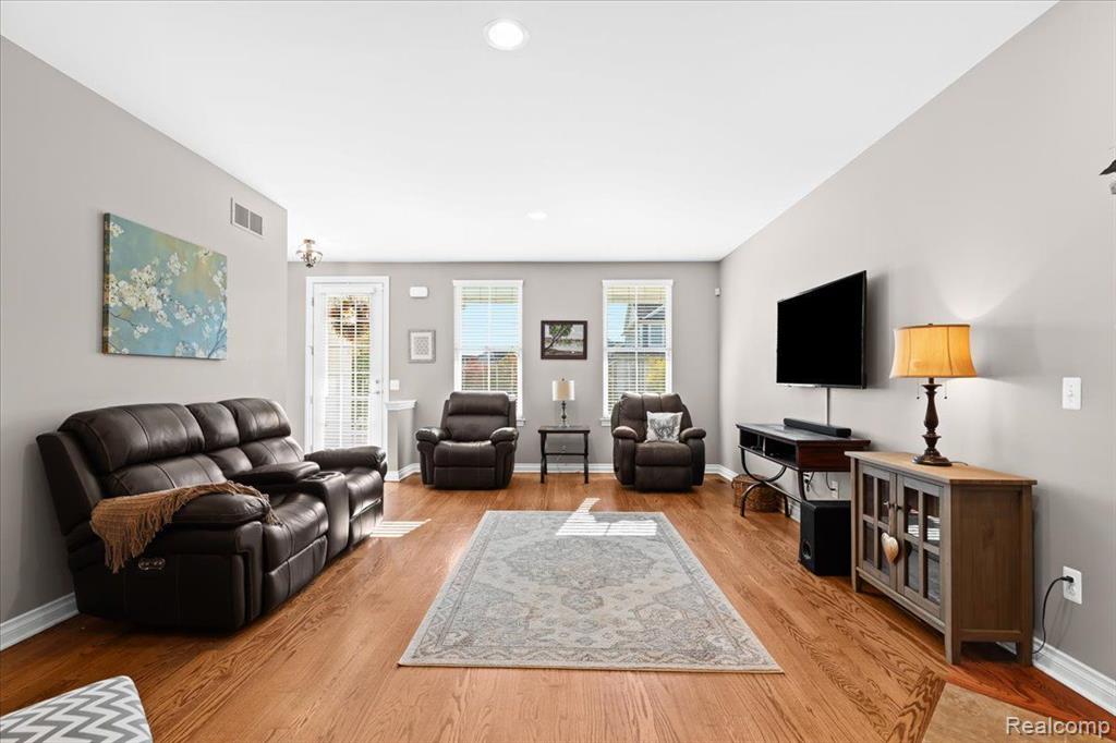 50478 JEFFERSON Street, Canton, MI 48188 — Photo 13