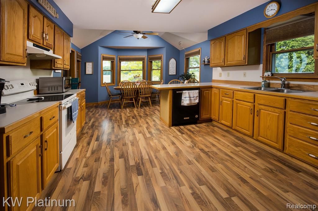 5409 North Road, MI 48049 — Photo 9