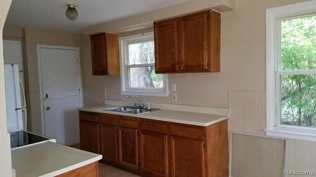 5124 HATCHERY Road, Waterford, MI — Photo 3