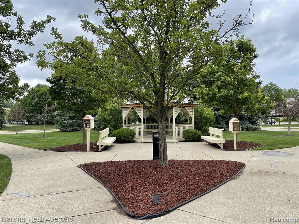 42595 LILLEY POINTE Drive, Canton, MI 48187 — Photo 39
