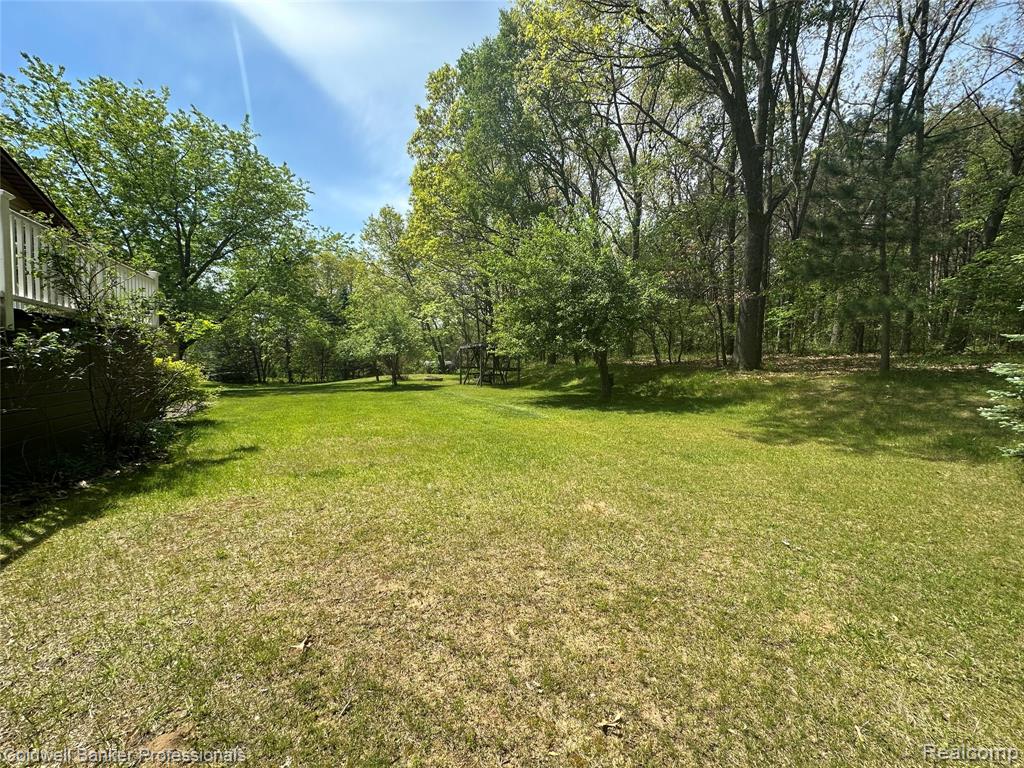 5398 Linger Lane, Lapeer, MI 48446 — Photo 25