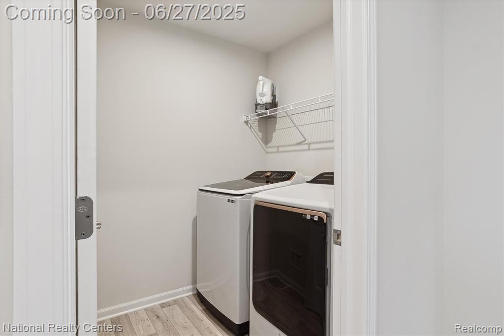 5241 Marie Lane, Sterling Heights, MI 48310 — Photo 35