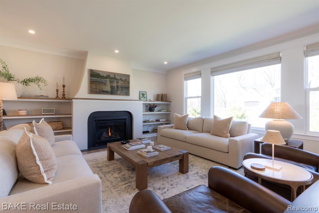 205 Mountain View Lane, Milford, MI 48381 — Photo 9