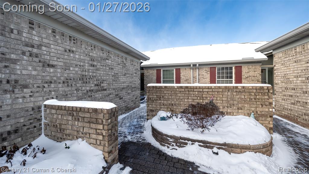 48645 Sutton Bay Court, Utica, MI 48315 — Photo 18