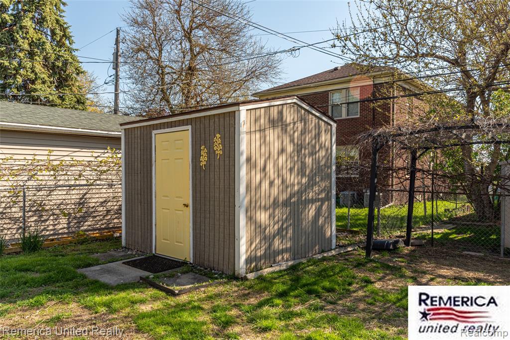 29821 Munro Street, Rockwood, MI — Photo 31