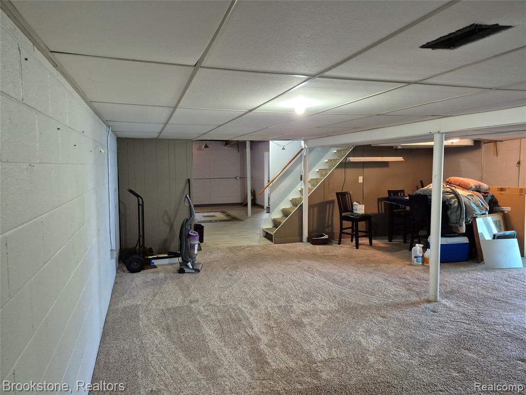 4295 Sashabaw Road, Waterford, MI 48329 — Photo 31