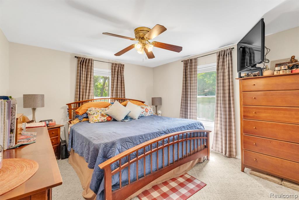 4350 Lessing Avenue, Waterford, MI 48329 — Photo 9