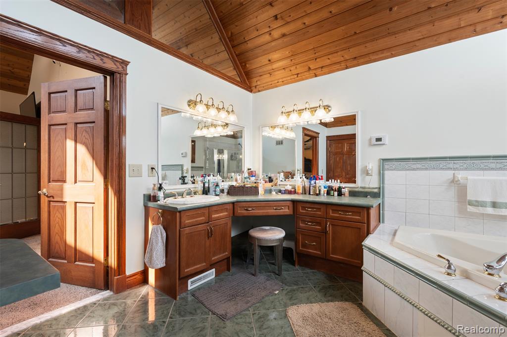 1907 Riverside Drive, Port Huron, MI 48060 — Photo 62
