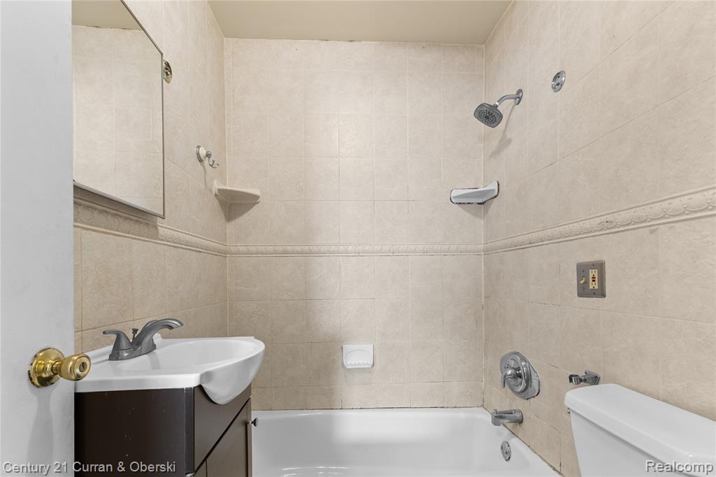 5949 Fenton Street, Dearborn Heights, MI 48127 — Photo 10