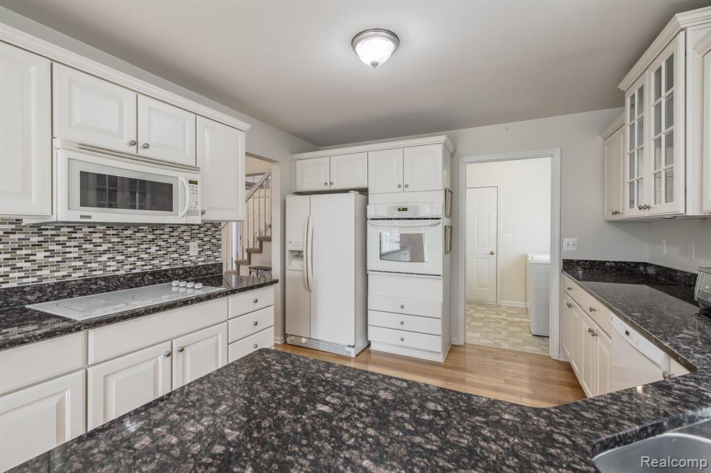50077 Lexington Avenue E, Utica, MI 48317 — Photo 14