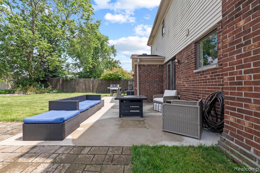 44644 Crestmont Drive, Canton, MI 48187 — Photo 28