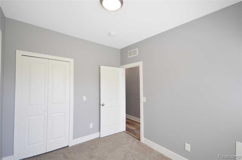 2253 Gladstone Street, Detroit, MI 48206 — Photo 18
