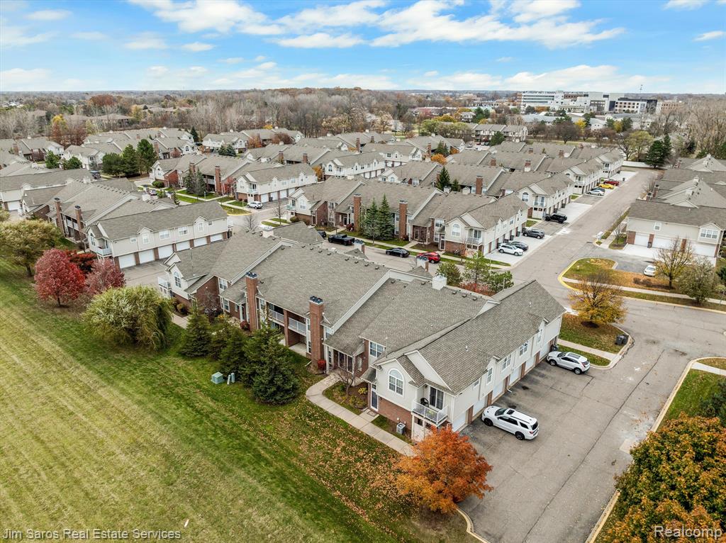 43115 WOODBRIDGE Drive, Clinton Twp, MI 48038 — Photo 15