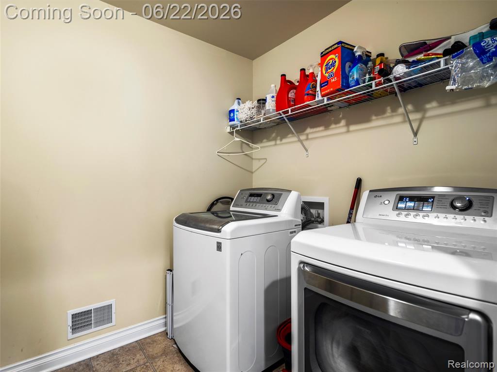 2130 Findley Circle, Lake Orion, MI — Photo 51