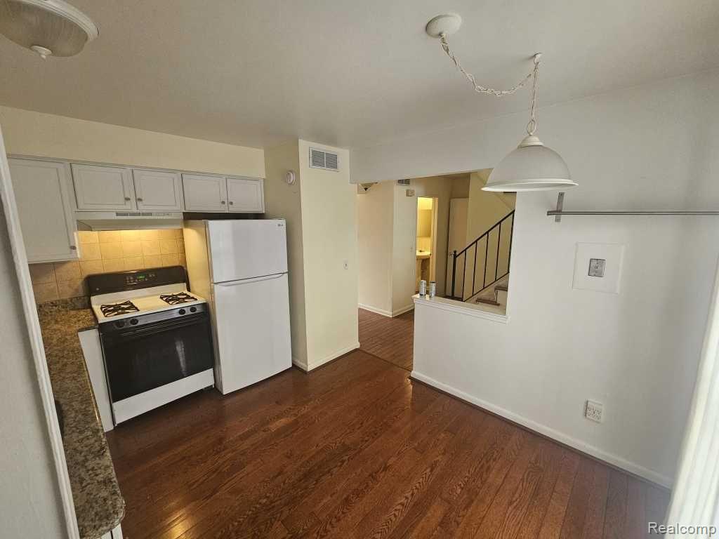2773 PAGE Avenue, Ann Arbor, MI 48104 — Photo 3