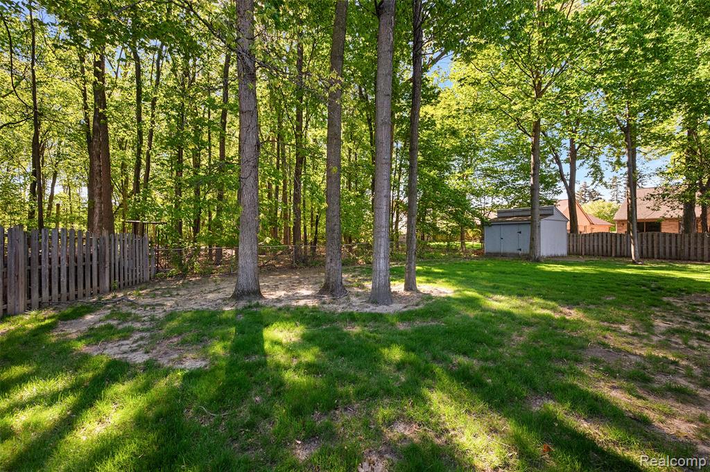 17840 Christine Boulevard N, Clinton Twp, MI 48038 — Photo 14