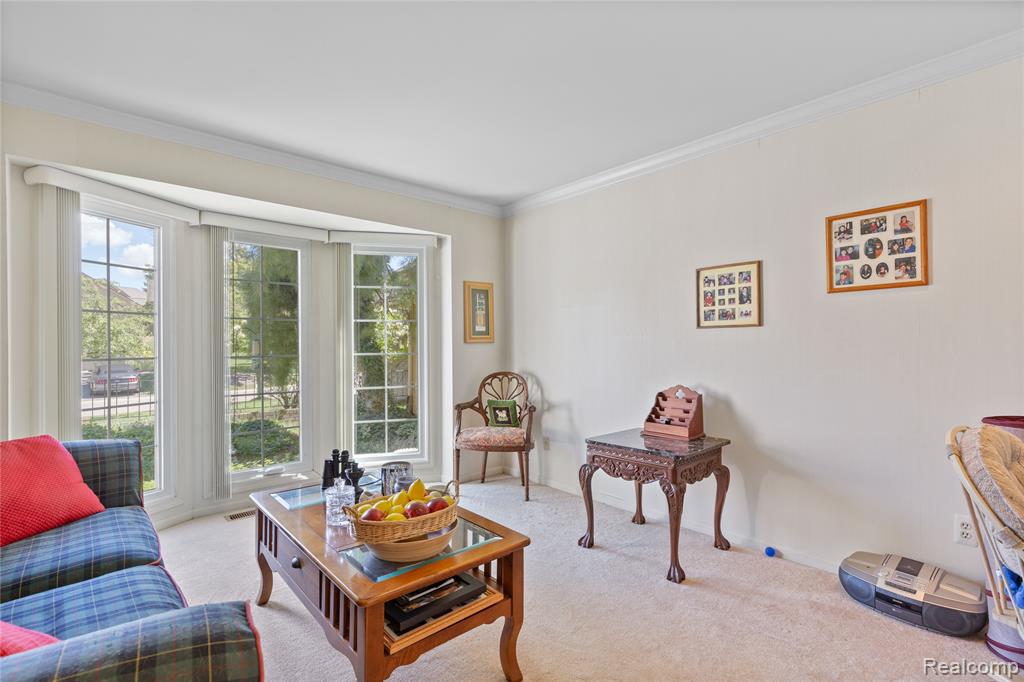 6579 Noble Road, West Bloomfield, MI — Photo 15