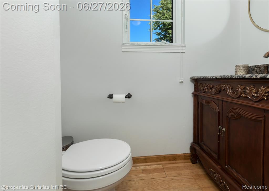 6805 Emerald Shores Drive, Troy, MI 48085 — Photo 18