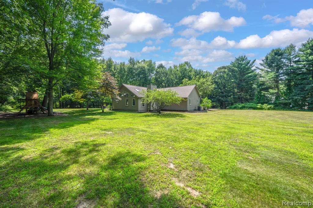 940 W Predmore Road, Oakland, MI — Photo 53