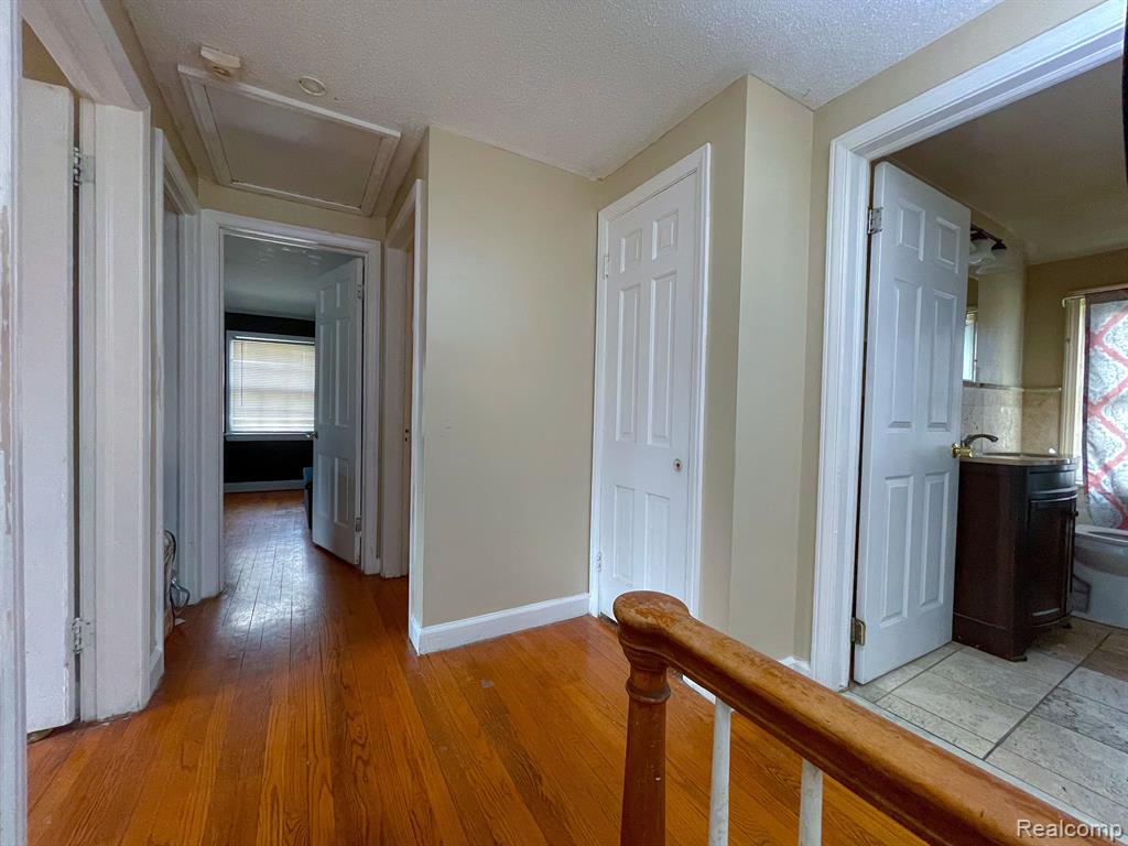 4344 YORKSHIRE Road, Detroit, MI 48224 — Photo 9