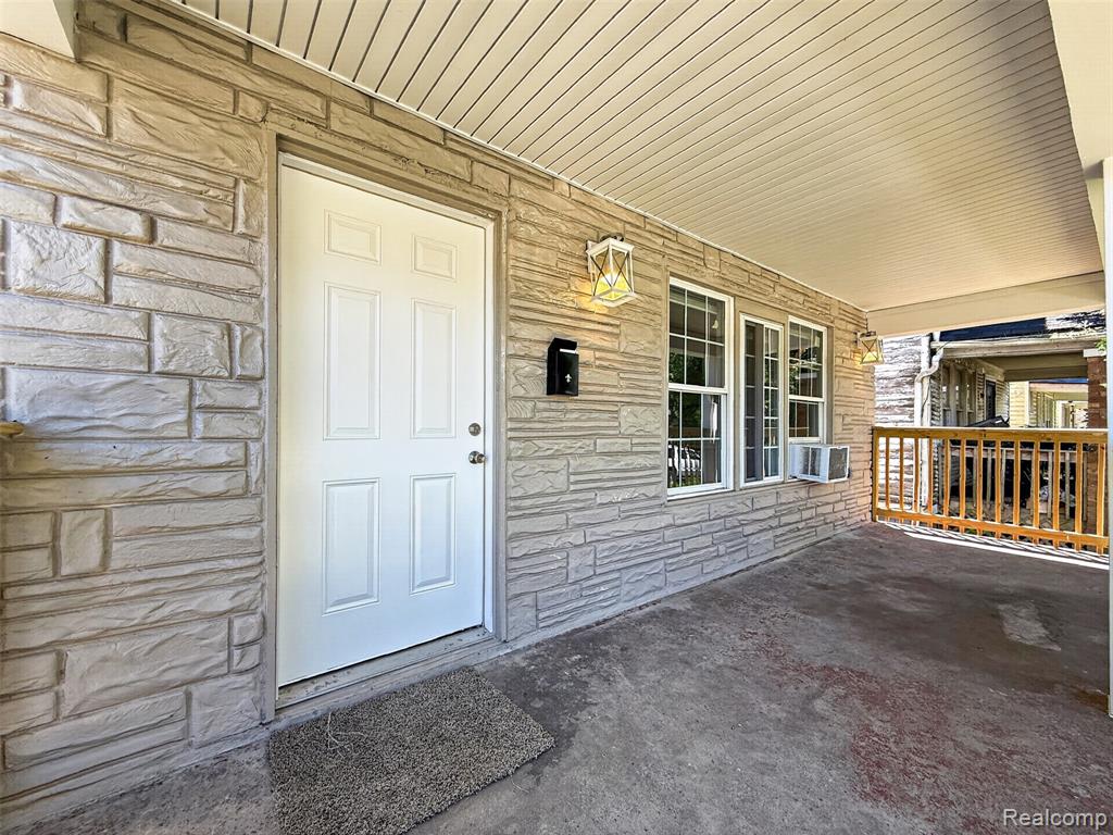 5345 Seebaldt Street, Detroit, MI 48204 — Photo 4