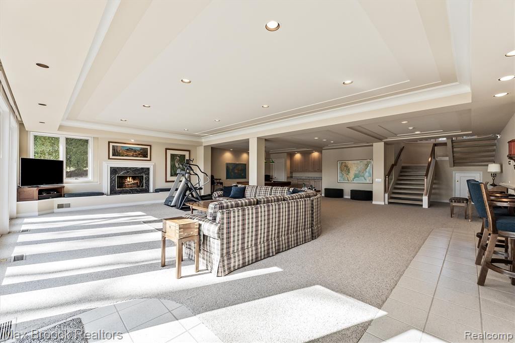 1832 Long Lake Shore Drive, Bloomfield Hills, MI 48302 — Photo 65