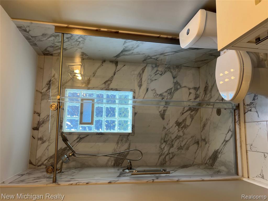7920 Detroit Boulevard, West Bloomfield, MI 48323 — Photo 22