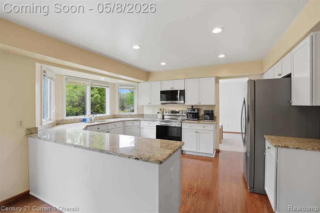 44775 Dunbarton Court, Novi, MI — Photo 20