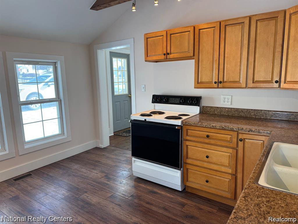 604 Union Street, Milford, MI 48381 — Photo 6