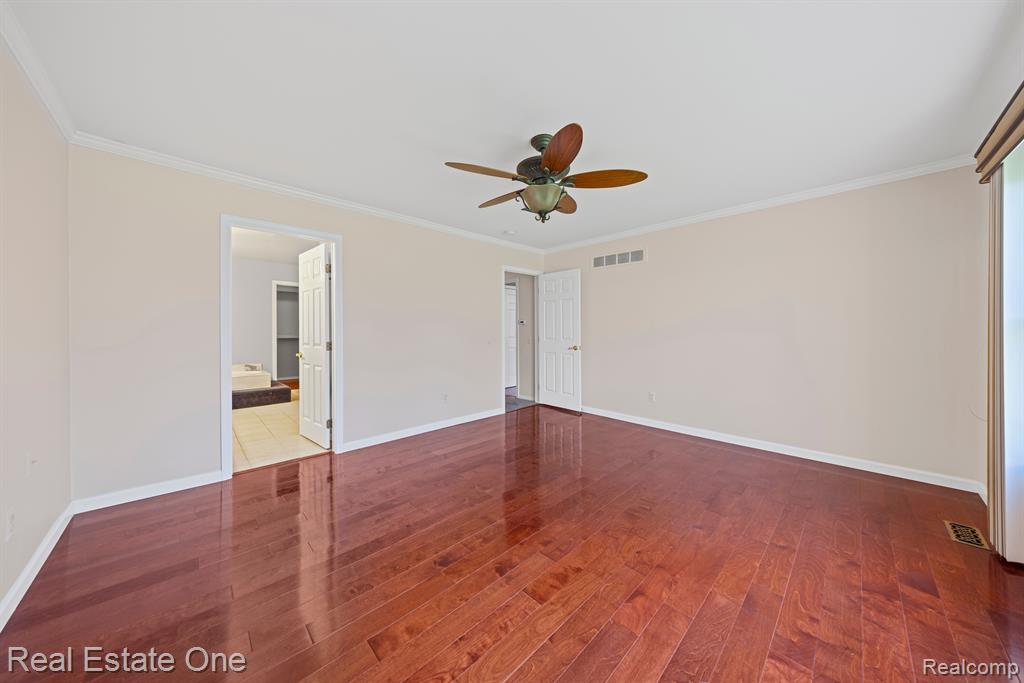 44470 MIDWAY Drive, Novi, MI — Photo 17