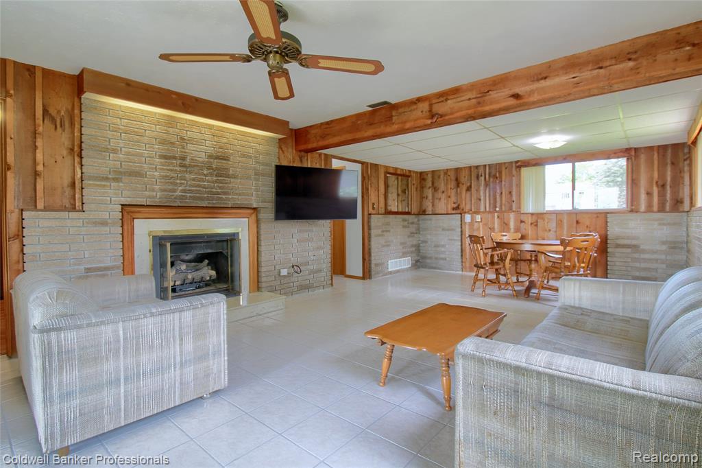 11770 Sunset Lane, Belleville, MI 48111 — Photo 15